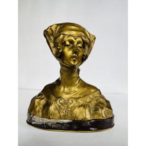 Young Woman In Medieval Dress - Suzanne Bizard